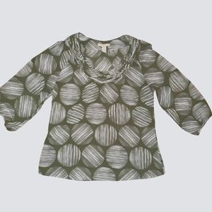 Banana Republic Scoop Neckline 3/4 Sleeve Gathered Shoulders Sheer Top 597